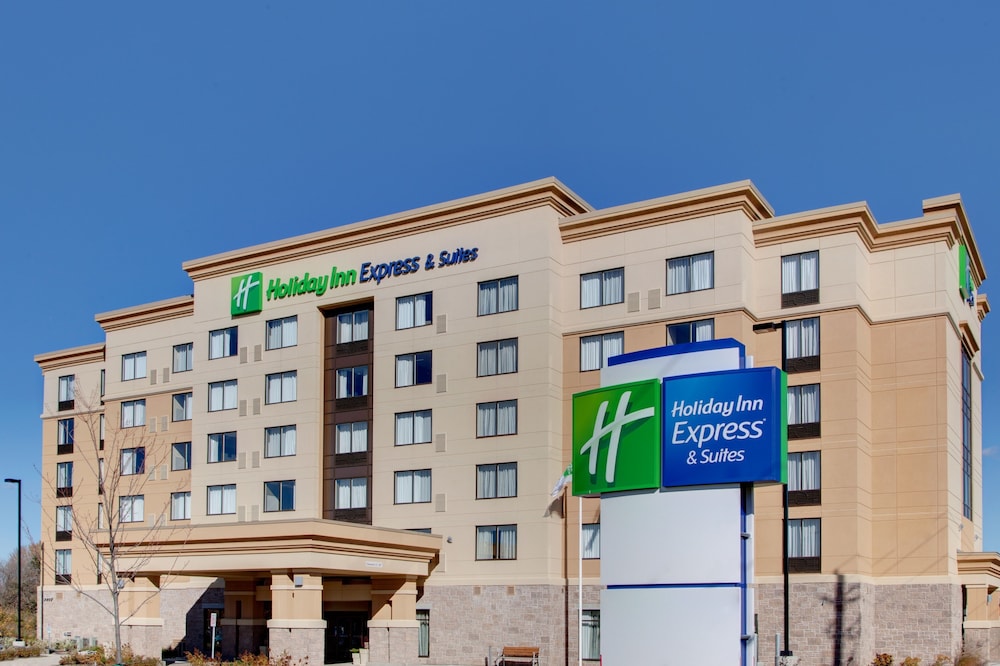 holiday inn express and suites ottawa west nepean