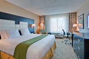 holiday inn express and suites ottawa west nepean