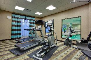 holiday inn express and suites ottawa west nepean
