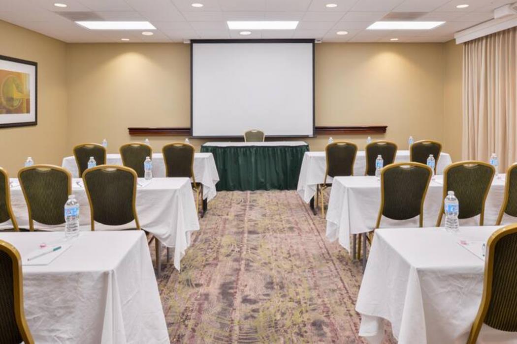 homewood suites by hilton fresno