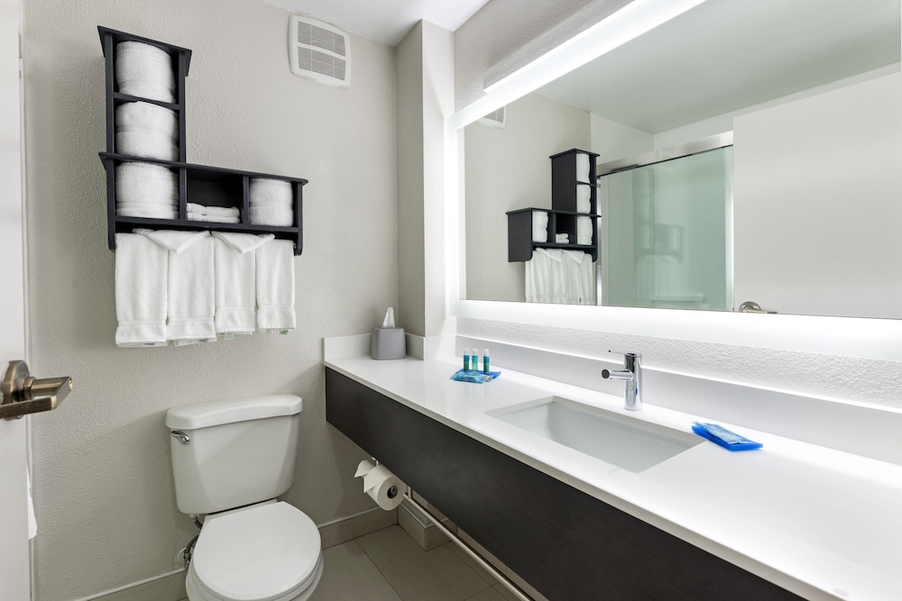 holiday inn express columbus downtown by ihg