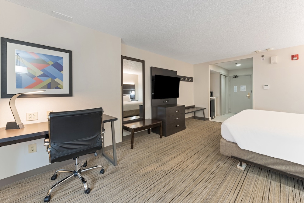 holiday inn express columbus downtown by ihg