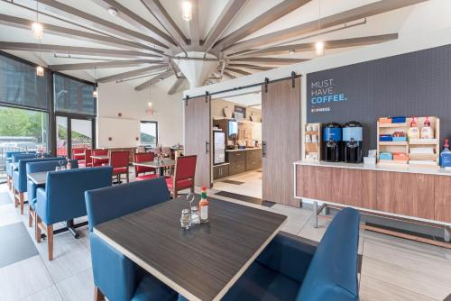 holiday inn express columbus downtown by ihg