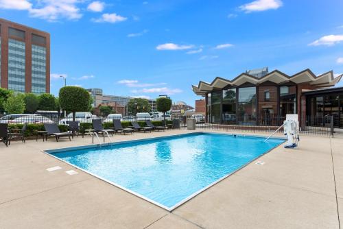 holiday inn express columbus downtown by ihg