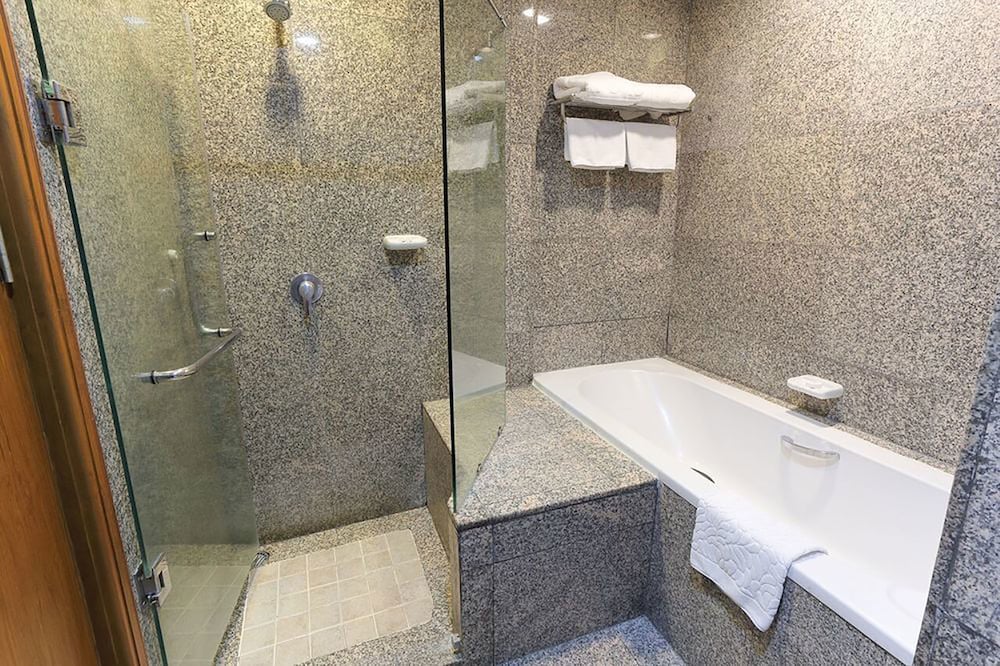 amora hotel tapae chiang mai