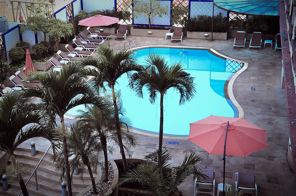 amora hotel tapae chiang mai