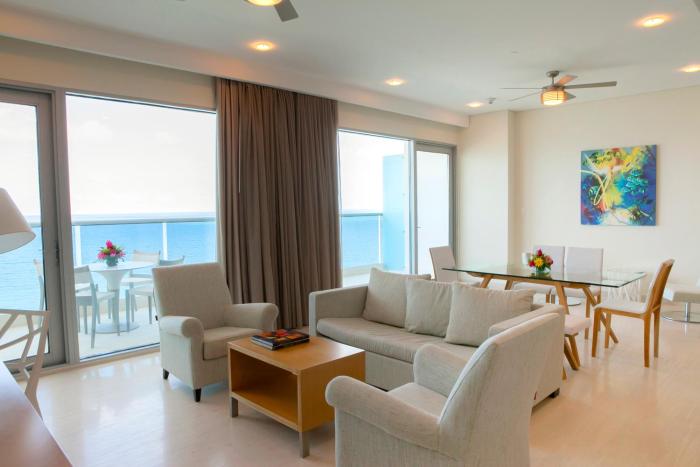 hotel las americas torre del mar