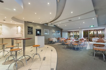 Airport International Hotel Brisbane,Brisbane Airport>>Brisbane,4 star