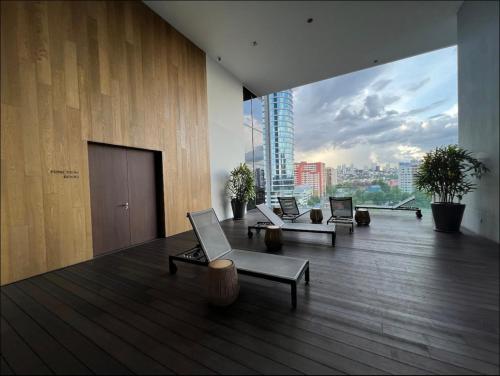 the establishment est kl sentral by loop suites