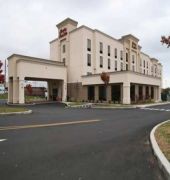 hampton inn and suites