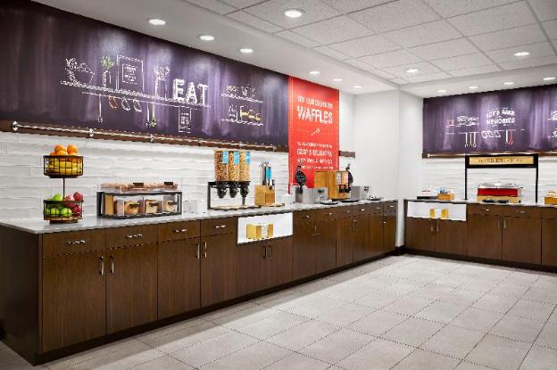 hampton inn and suites