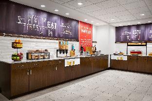 hampton inn and suites