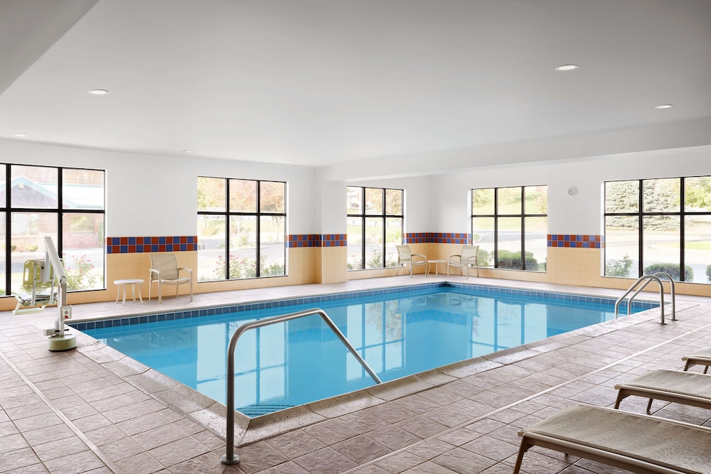 hampton inn and suites