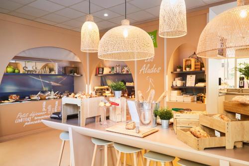 ibis styles toulon centre port