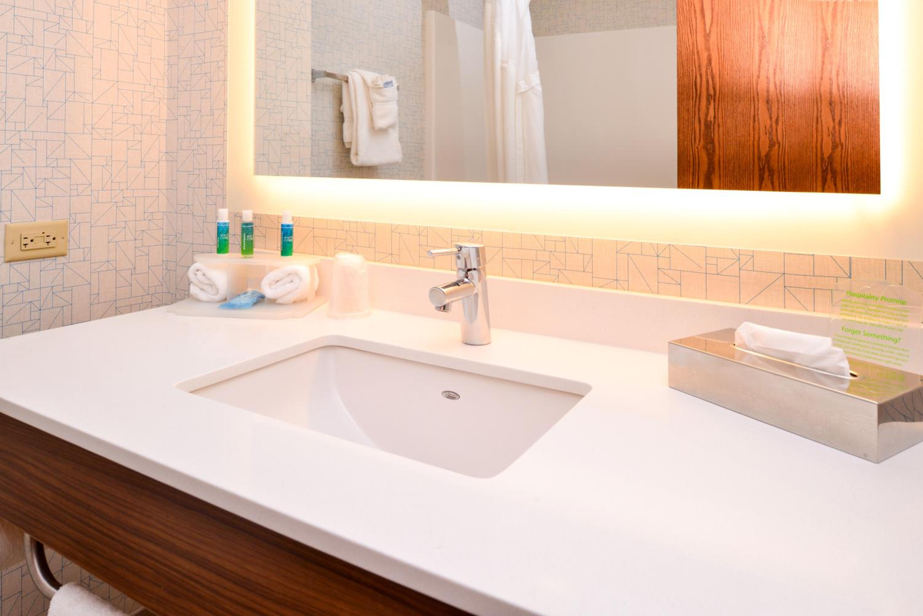 holiday inn express hotel and suites urbana champaign by ihg
