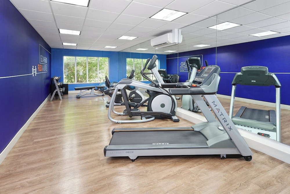 holiday inn express hotel and suites urbana champaign by ihg