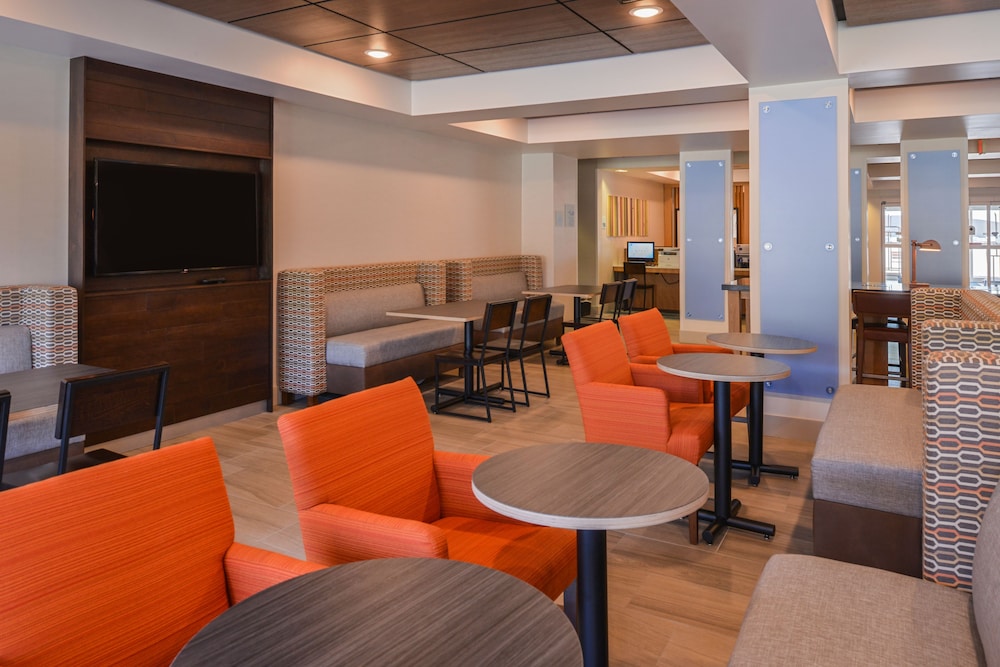 holiday inn express hotel and suites urbana champaign by ihg