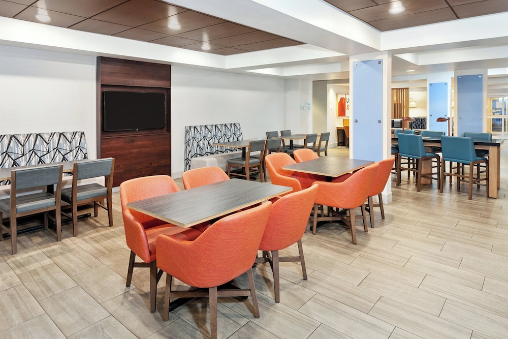 holiday inn express hotel and suites urbana champaign by ihg