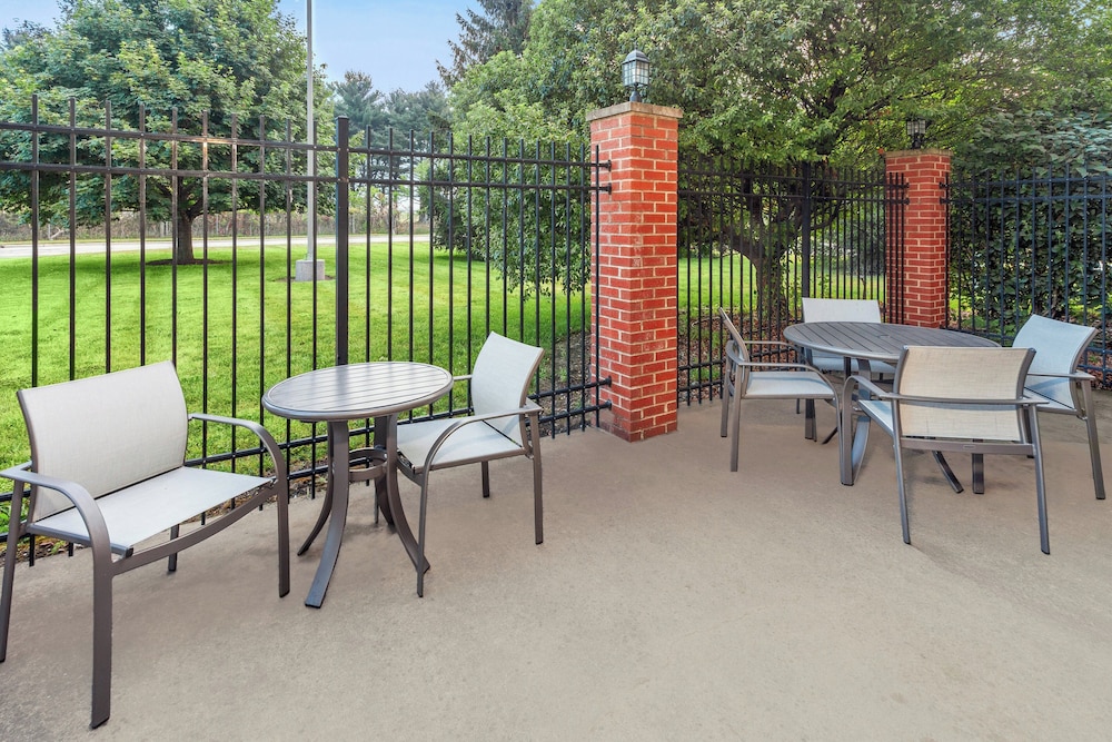 holiday inn express hotel and suites urbana champaign by ihg