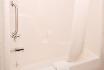 Holiday Inn Express Hotel & Suites Urbana-Champaign By Ihg,Mahomet>>Champaign,3 star