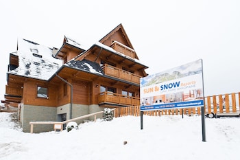 sun and snow resorts lipki park