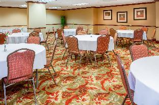 holiday inn express and suites bloomington by ihg