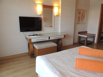 royal asarlik beach hotel and spa all inclusive