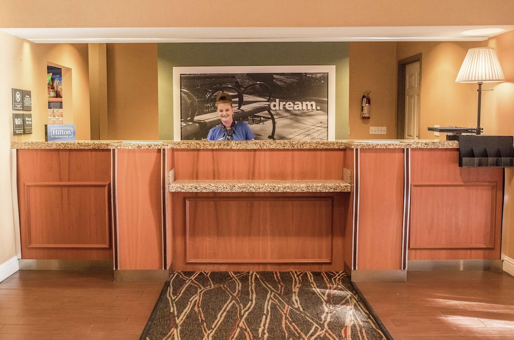 hampton inn and suites lathrop