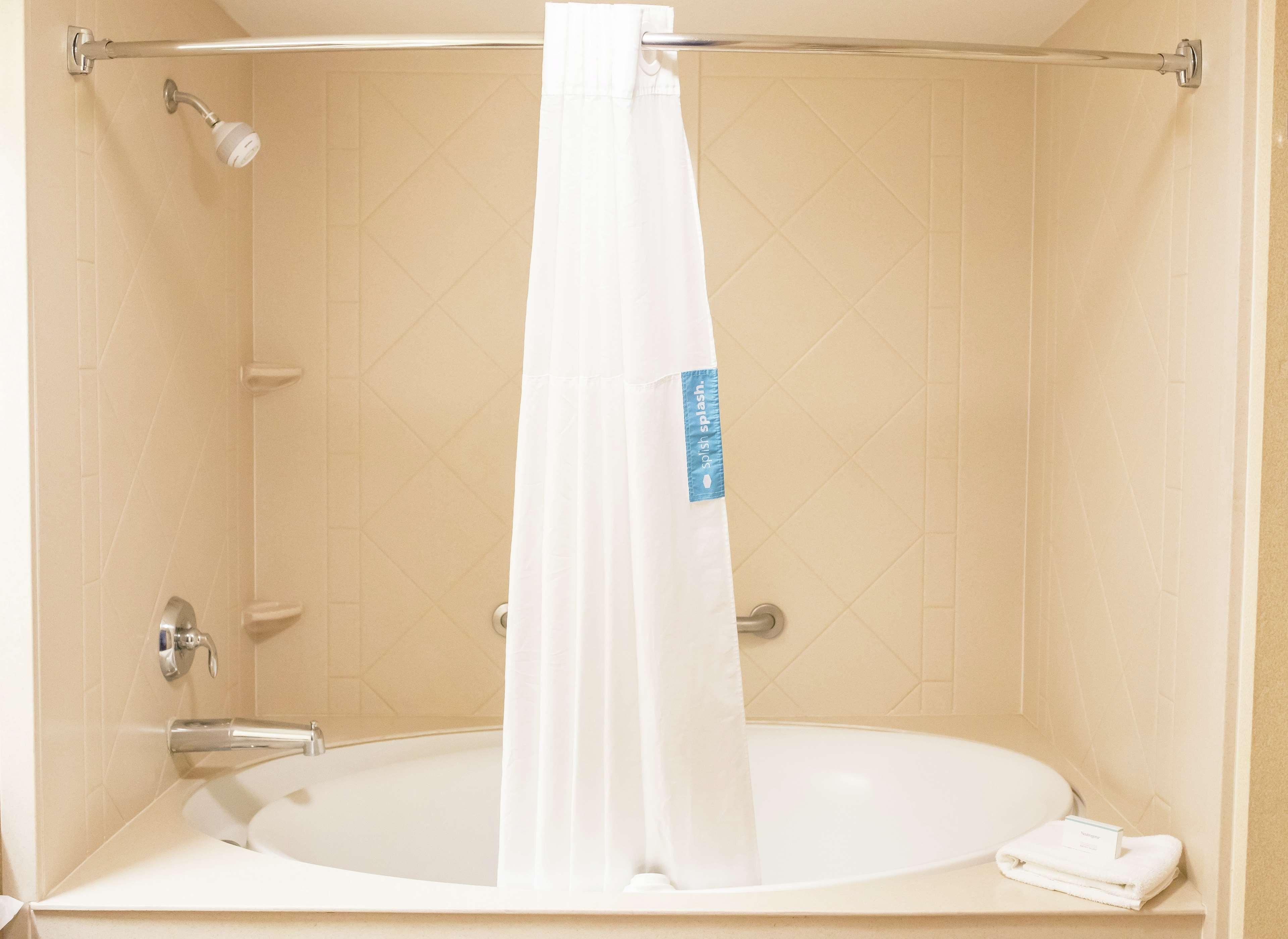 hampton inn and suites lathrop