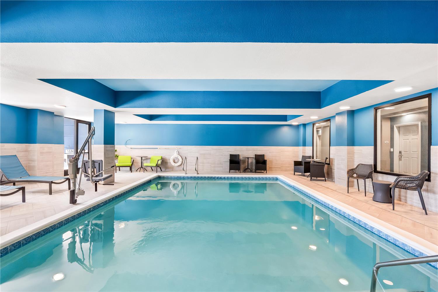 hampton inn and suites lathrop