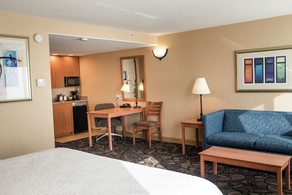 hampton inn and suites lathrop