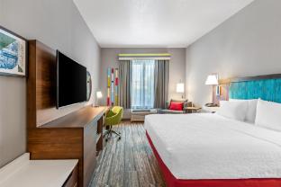 hampton inn and suites lathrop