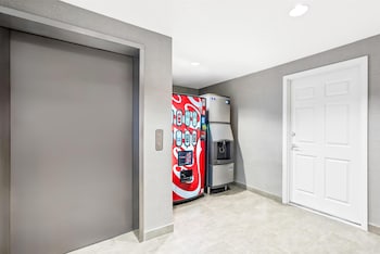 hampton inn and suites lathrop