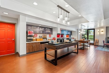 hampton inn and suites lathrop