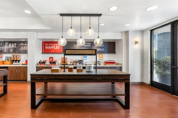 hampton inn and suites lathrop