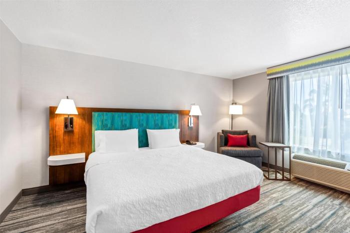 hampton inn and suites lathrop