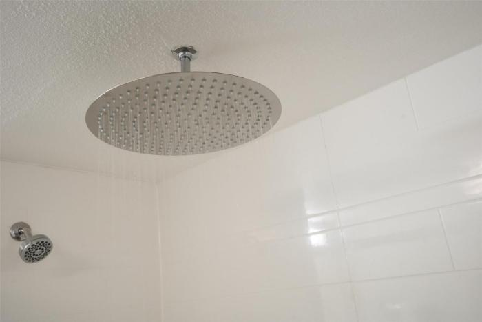 hampton inn and suites lathrop