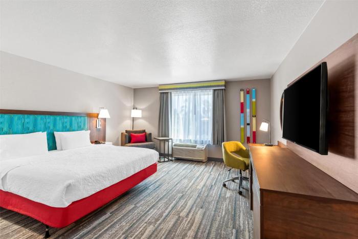 hampton inn and suites lathrop