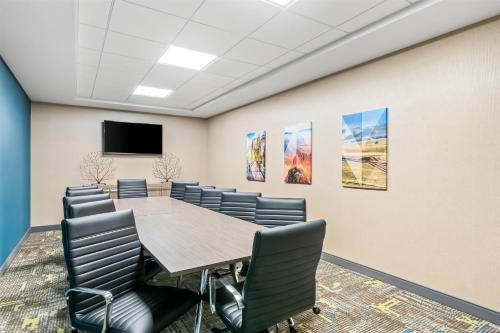 hampton inn and suites lathrop