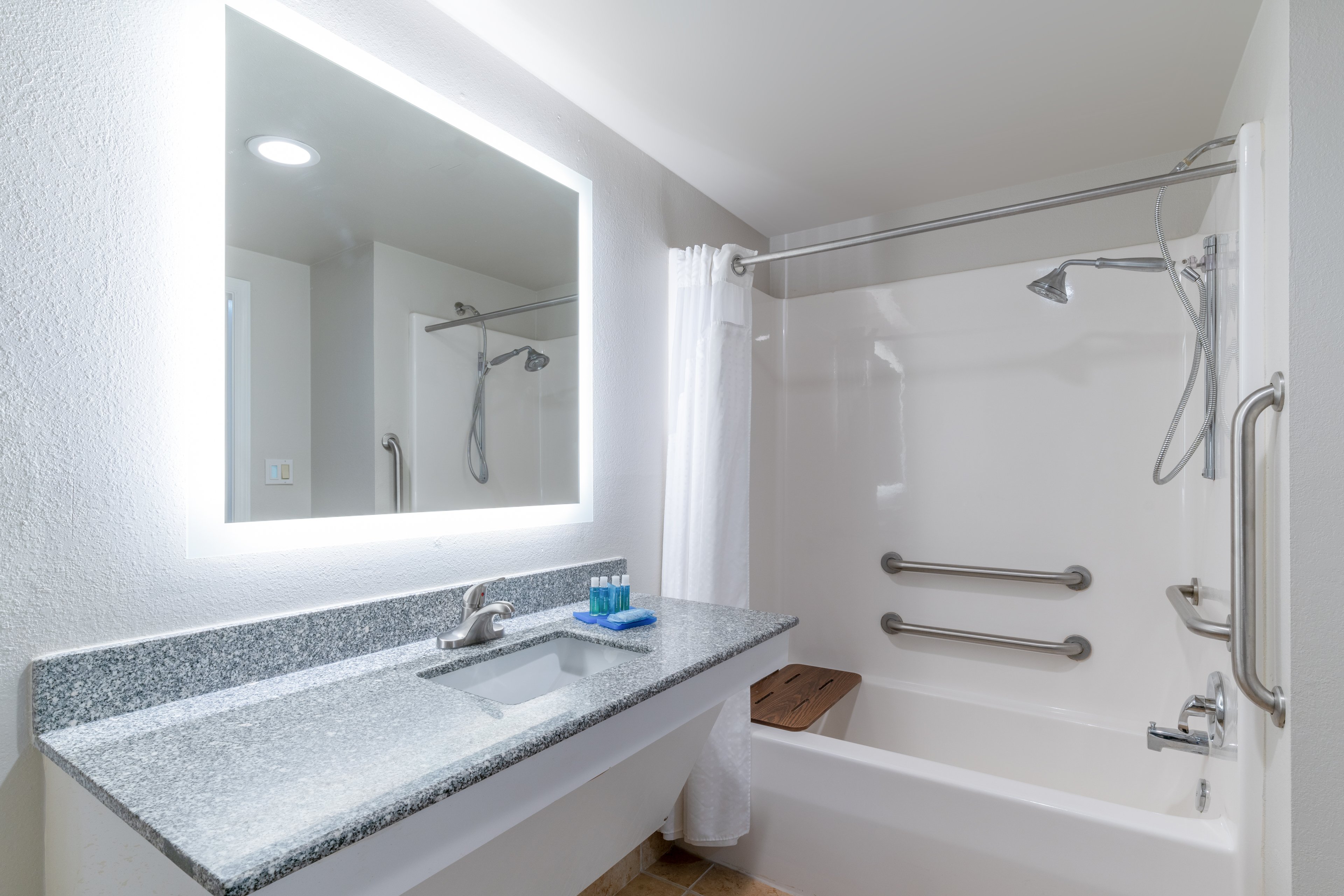 holiday inn express prince frederick by ihg