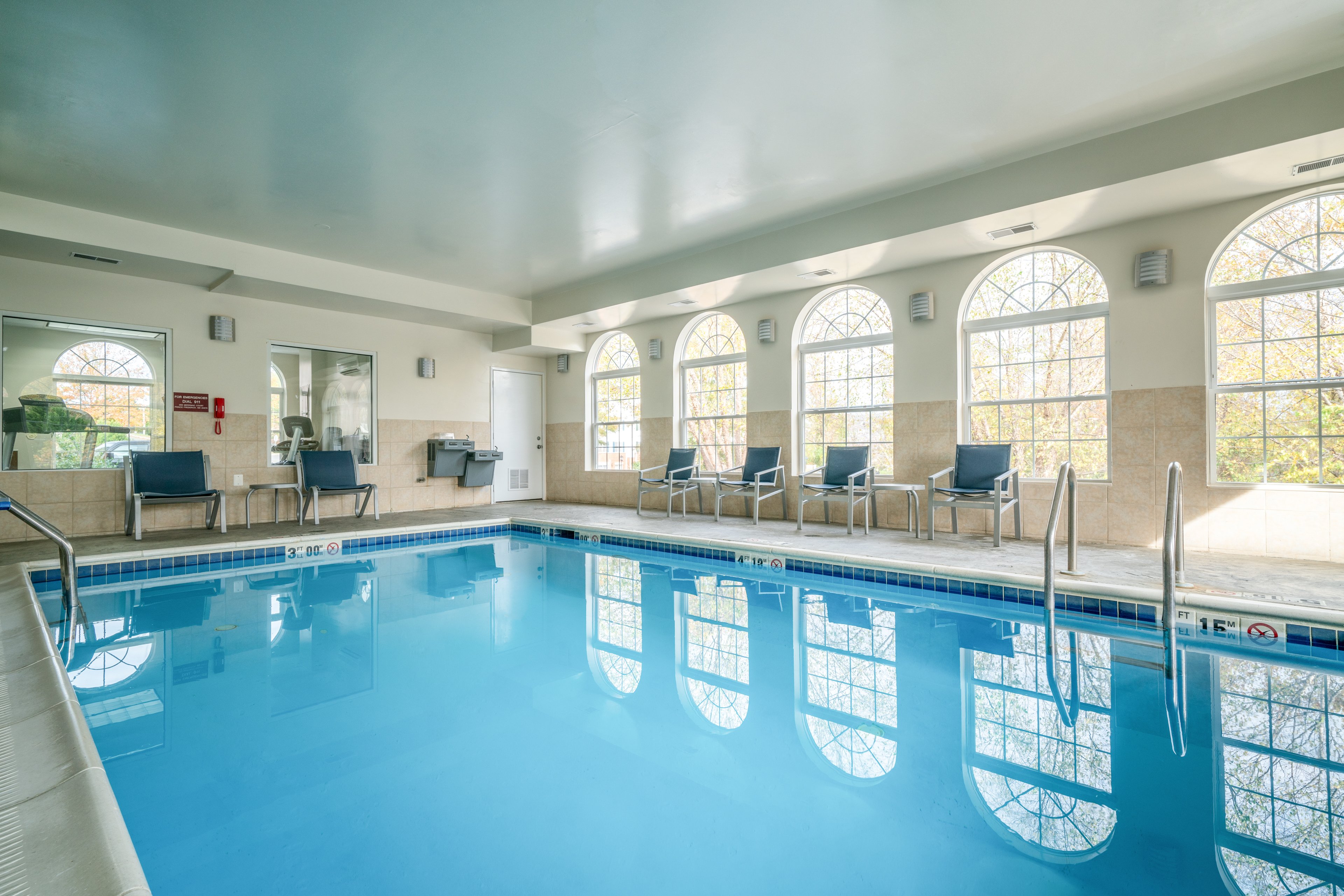 holiday inn express prince frederick by ihg