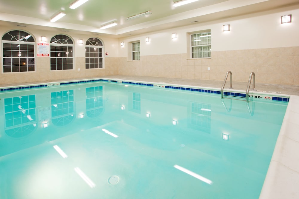holiday inn express prince frederick by ihg