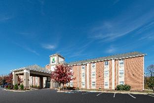 holiday inn express prince frederick by ihg