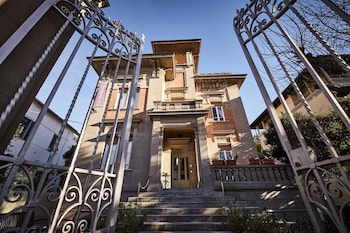 villa tower inn
