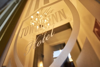 villa tower inn