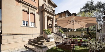 villa tower inn
