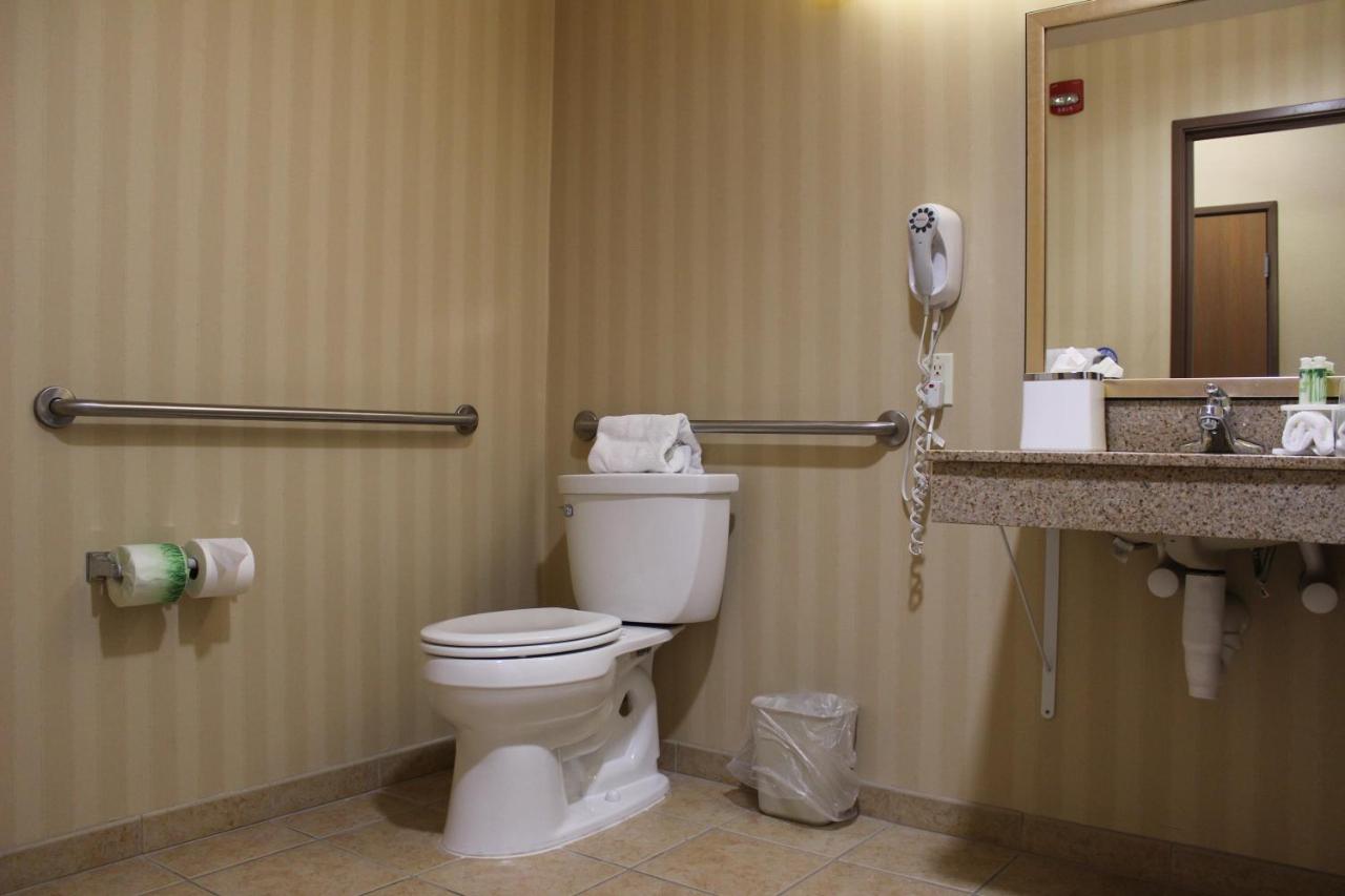 holiday inn express hotel and suites tehachapi by ihg