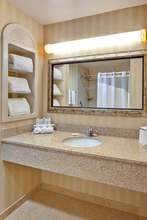 holiday inn express hotel and suites tehachapi by ihg