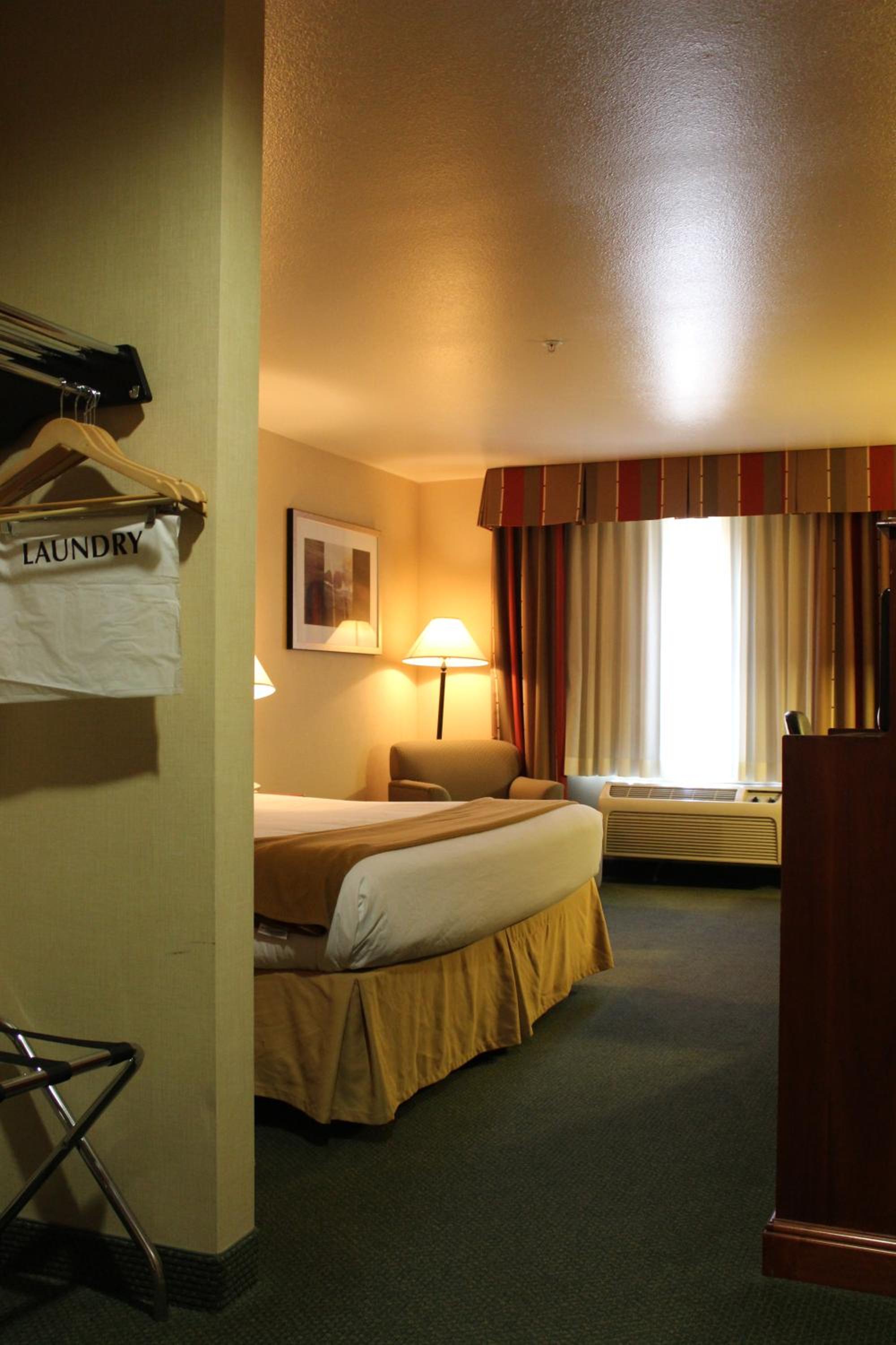 holiday inn express hotel and suites tehachapi by ihg