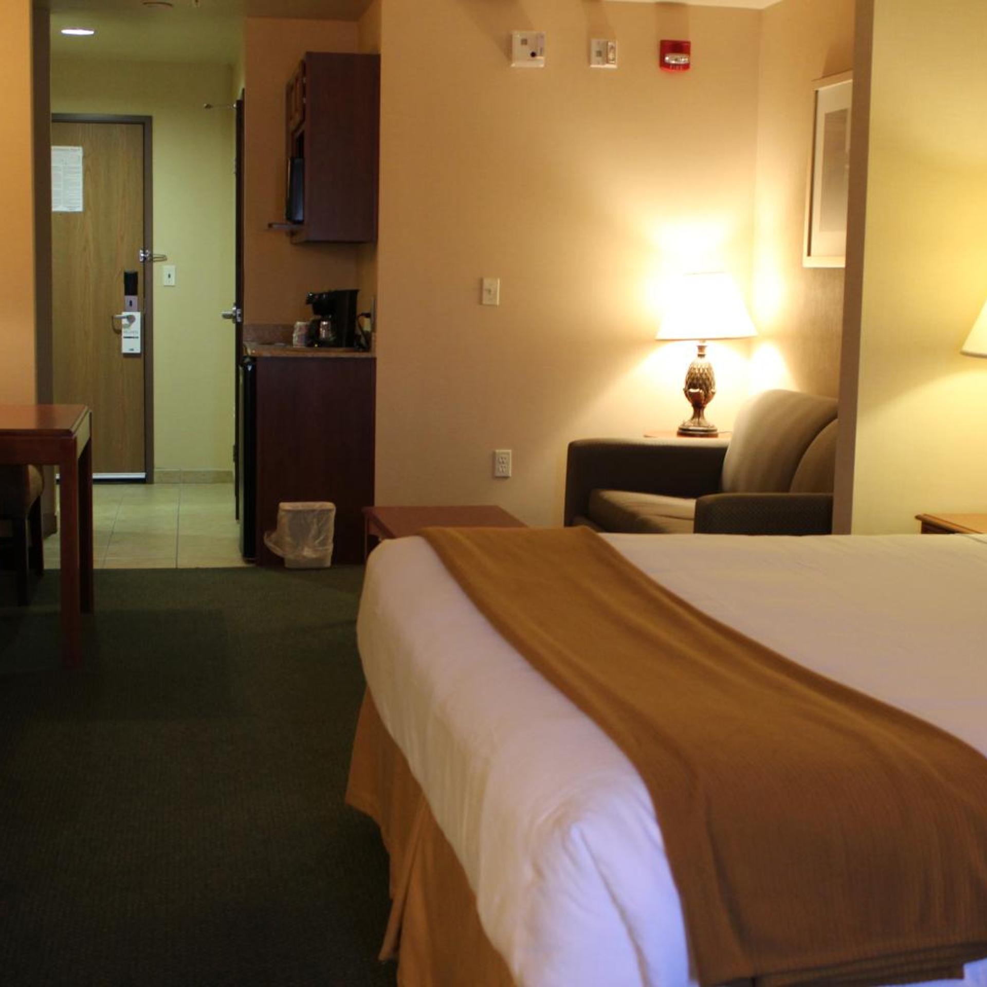 holiday inn express hotel and suites tehachapi by ihg